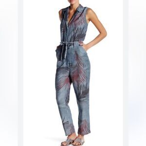 Level 99 Sleeveless Palm Print Jumpsuit - Gray and Red Palma size large linen